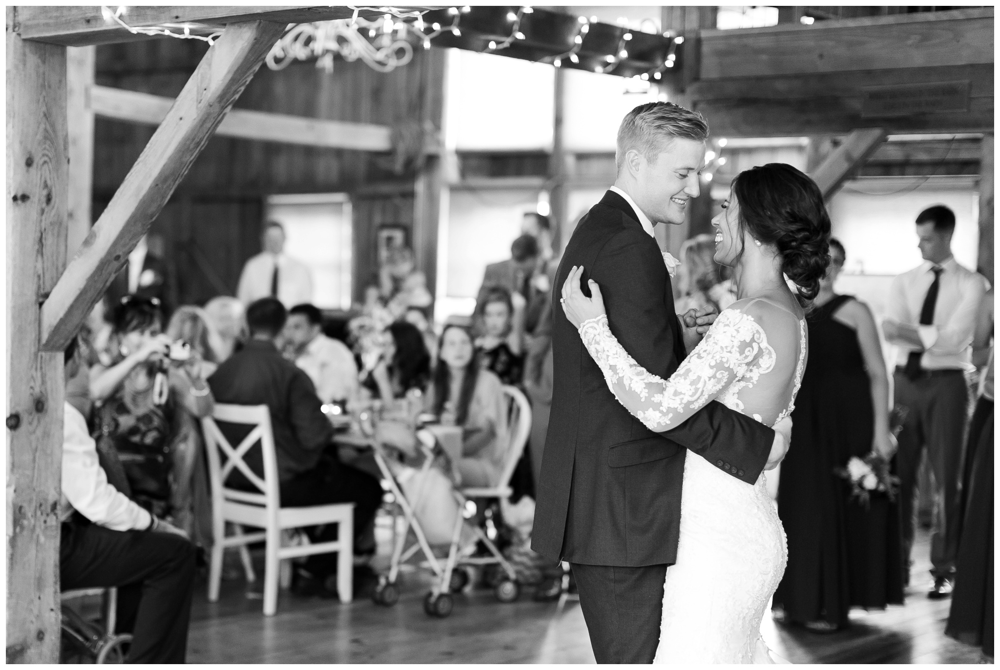 the_barn_at_harvest_moon_pond_caynay_photo_madison_wisconsin_1003.jpg