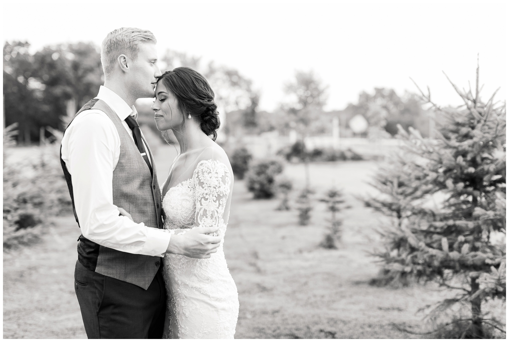 the_barn_at_harvest_moon_pond_caynay_photo_madison_wisconsin_1010.jpg