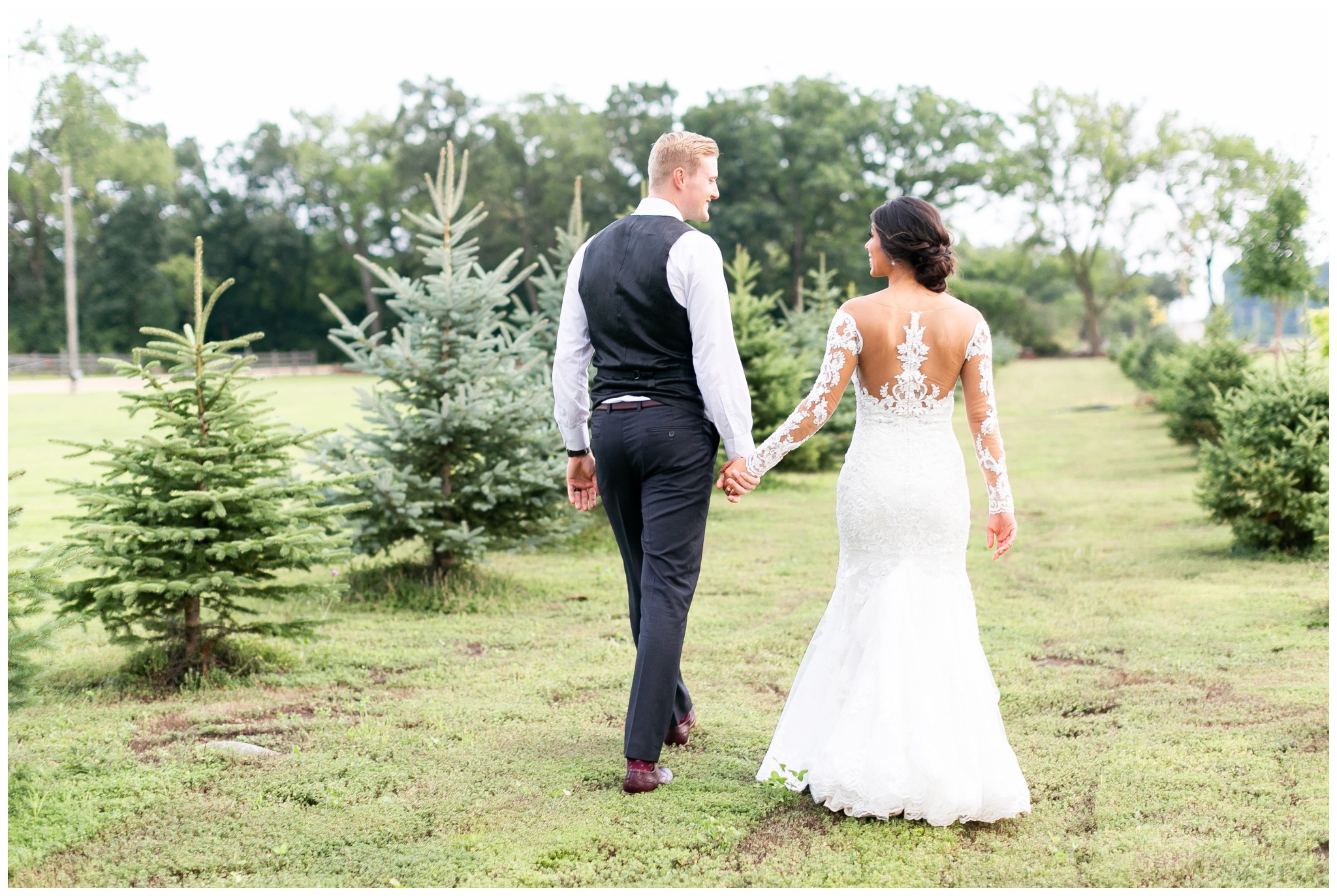 the_barn_at_harvest_moon_pond_caynay_photo_madison_wisconsin_1014.jpg