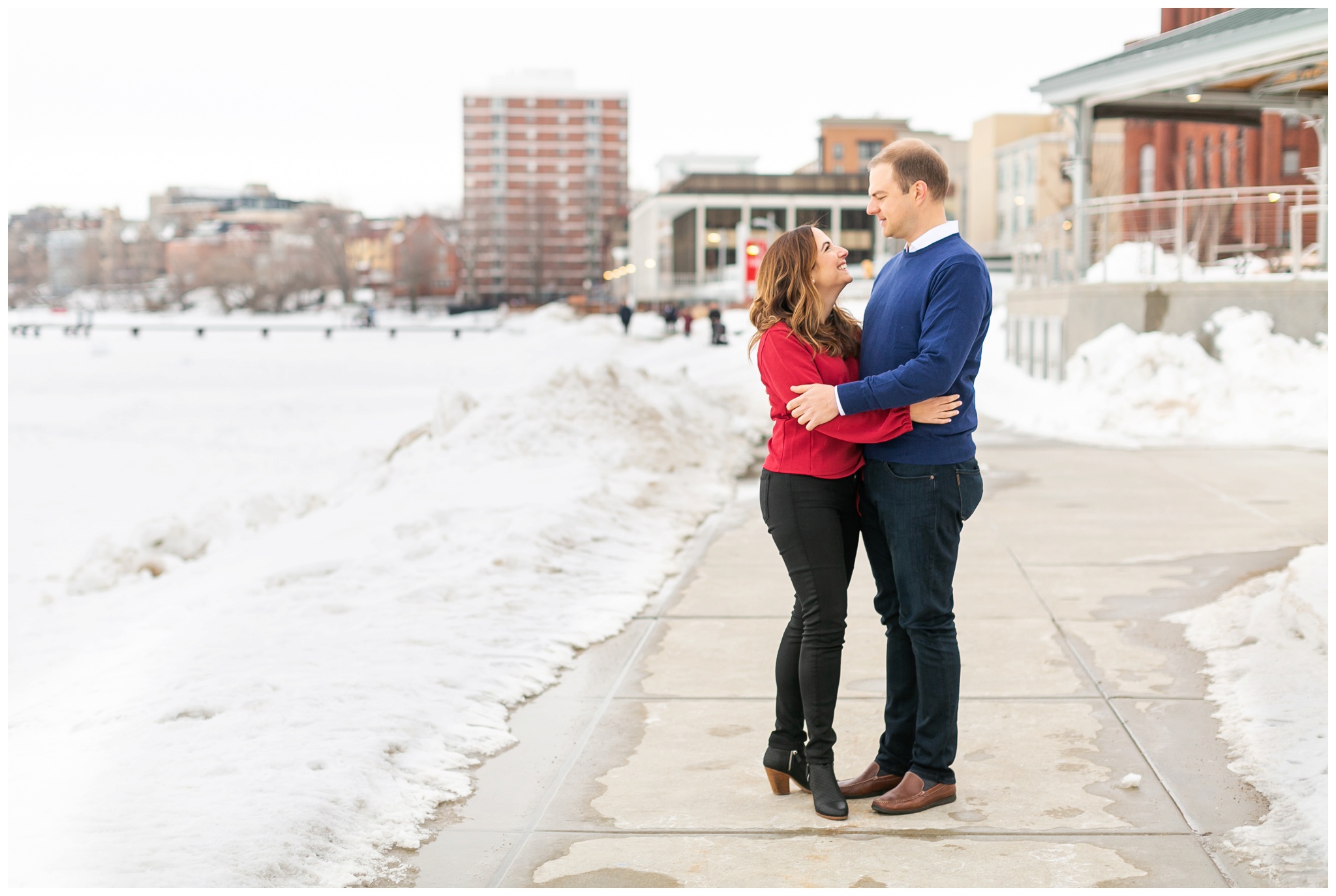 Memorial_Union_engagement_session_caynay_photo_2886.jpg