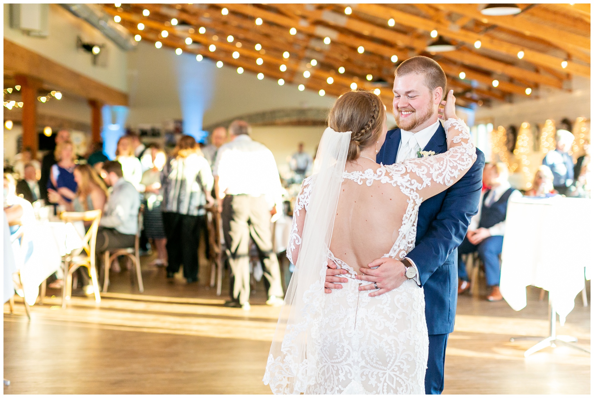 vennebu_hill_baraboo_wisconsin_wedding_madison_wisconsin_wedding_photographers_3067.jpg