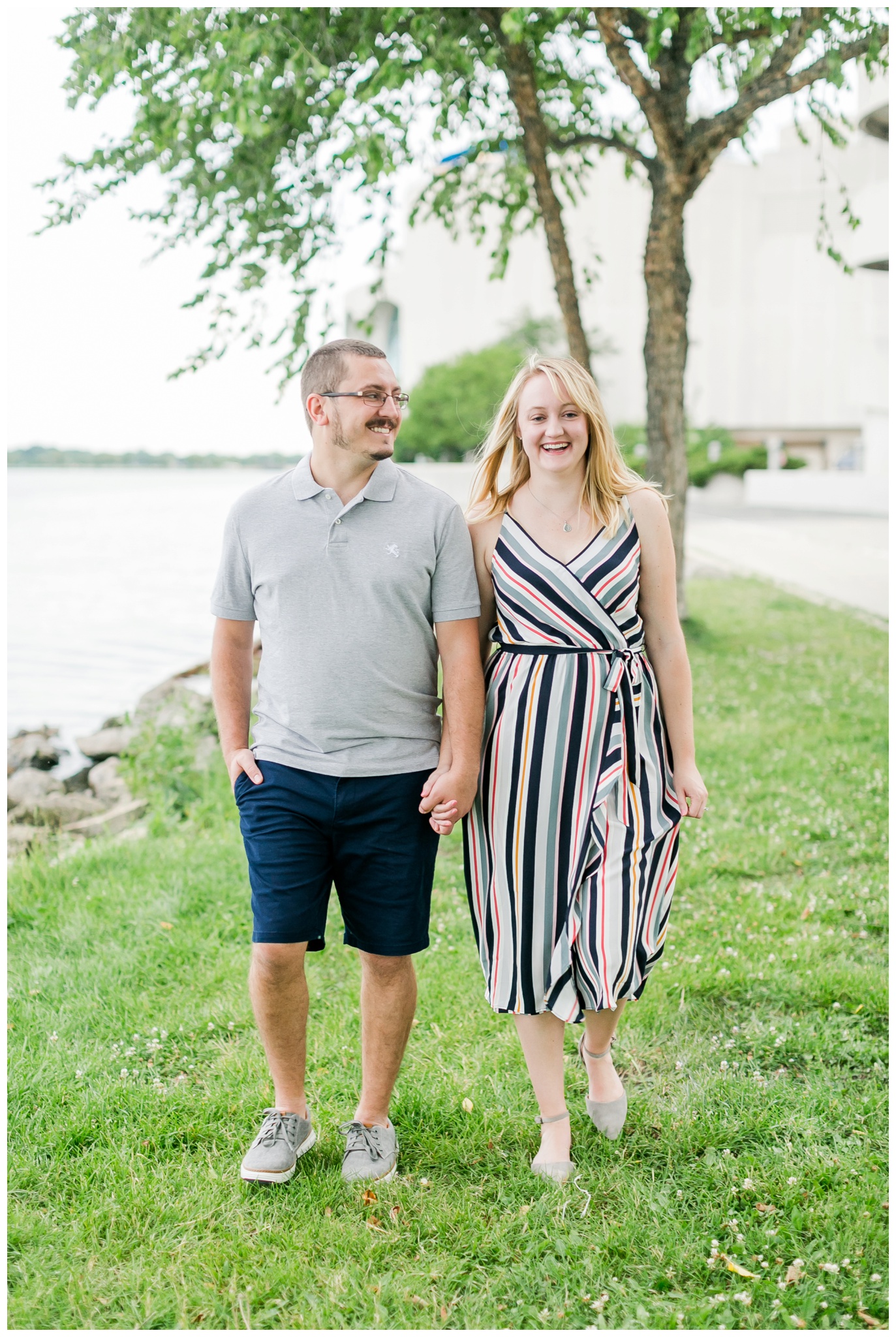 Downtown_madison_wisconsin_engagement_session_4213.jpg