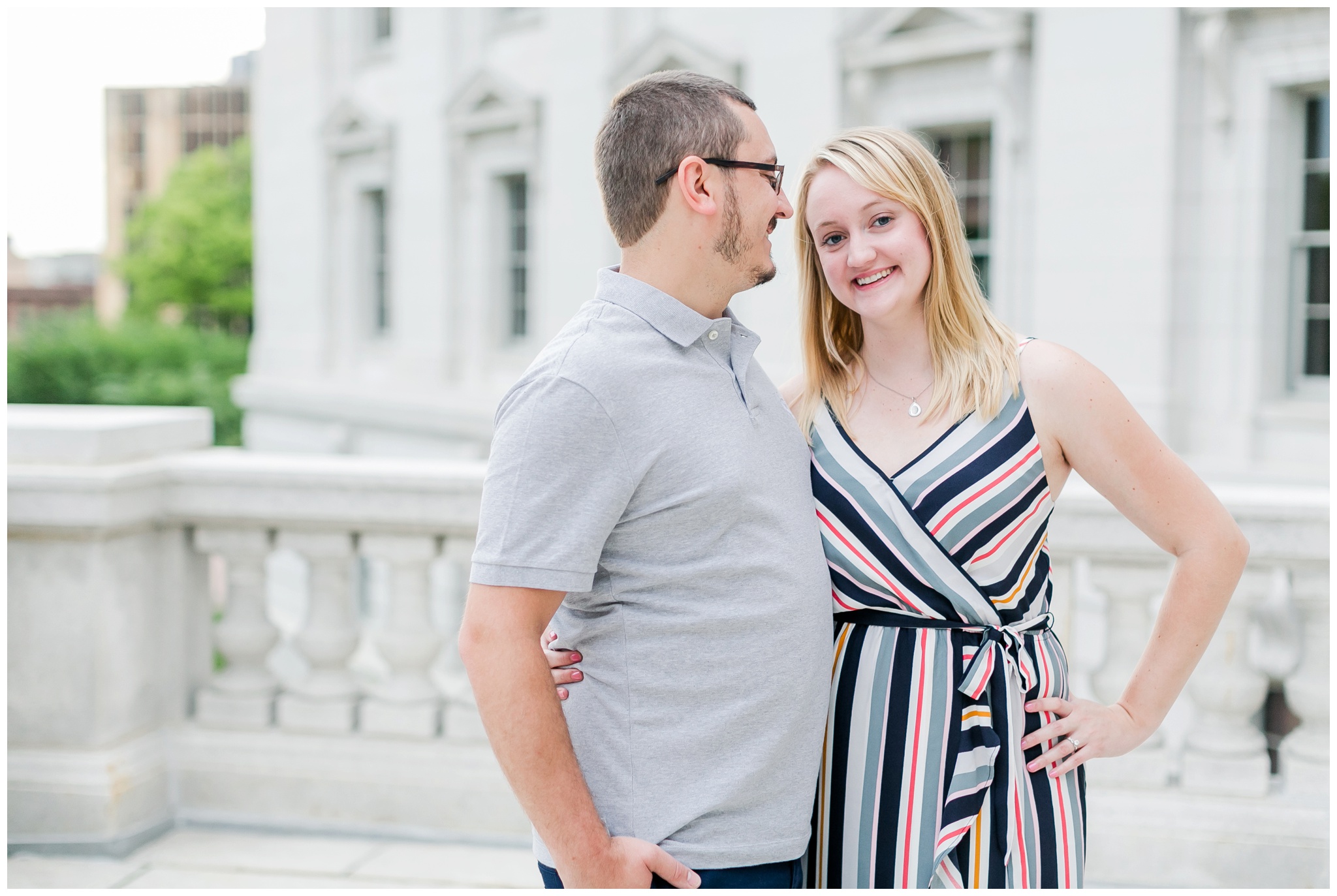 Downtown_madison_wisconsin_engagement_session_4217.jpg
