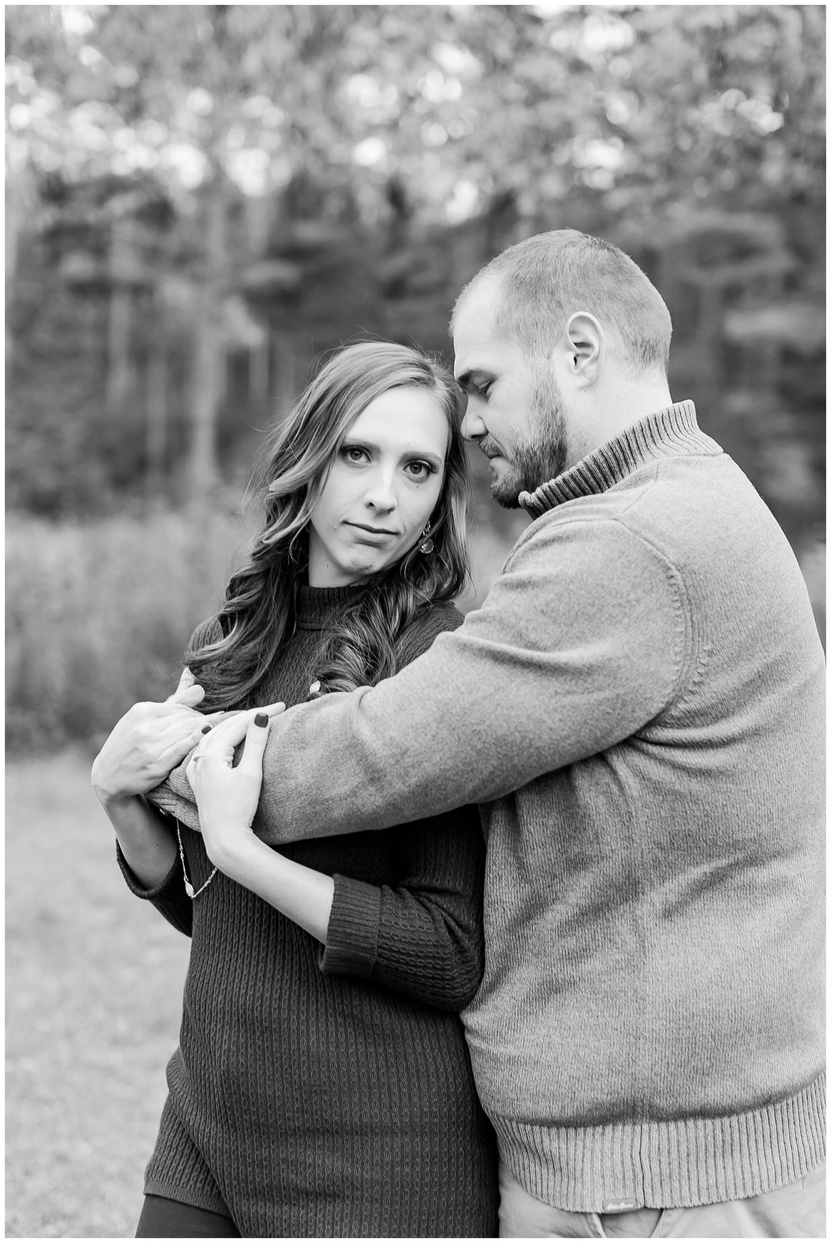 scuppernong_trail_engagement_session_dousman_wisconsin_wedding_photographers_0596.jpg