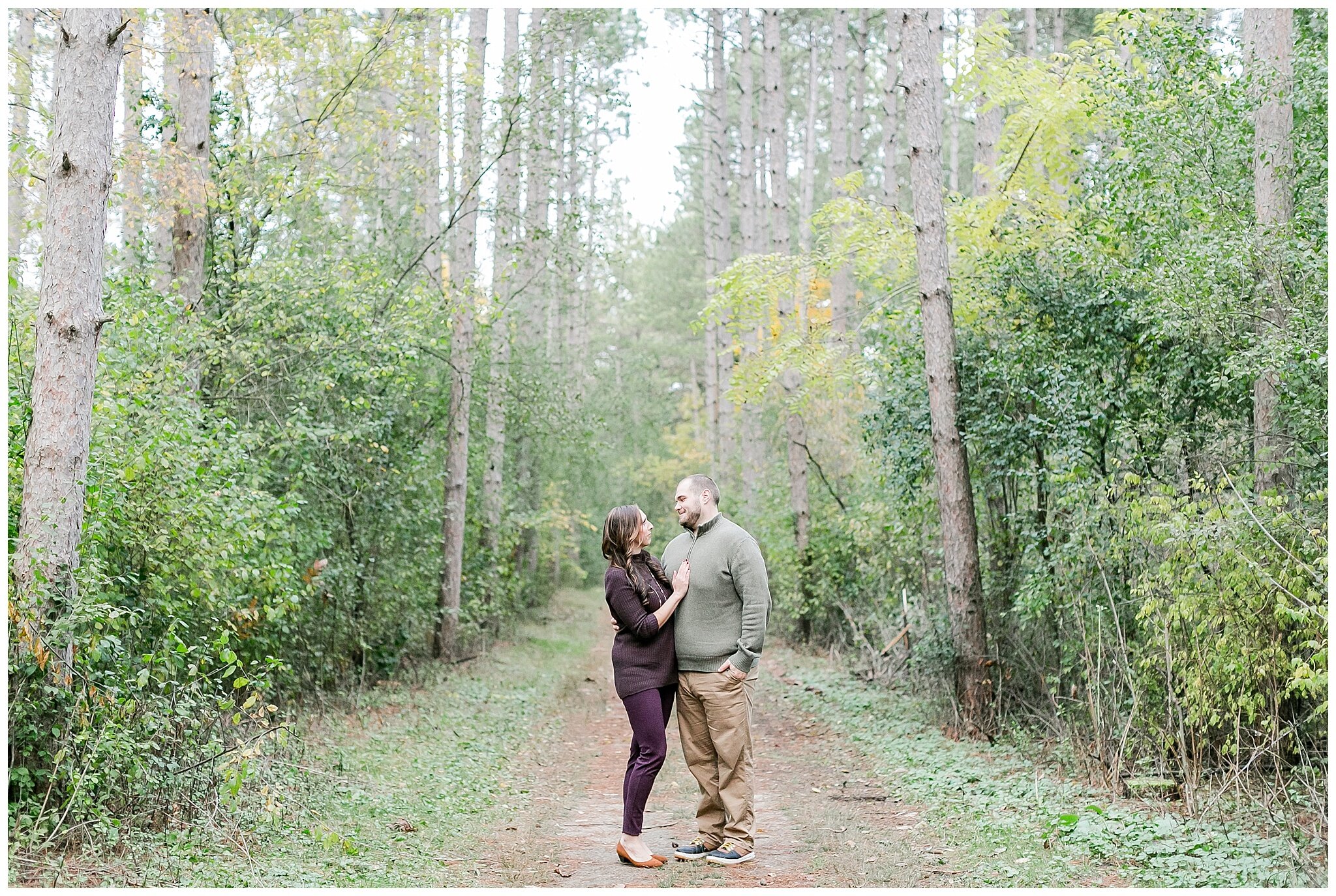 scuppernong_trail_engagement_session_dousman_wisconsin_wedding_photographers_0603.jpg