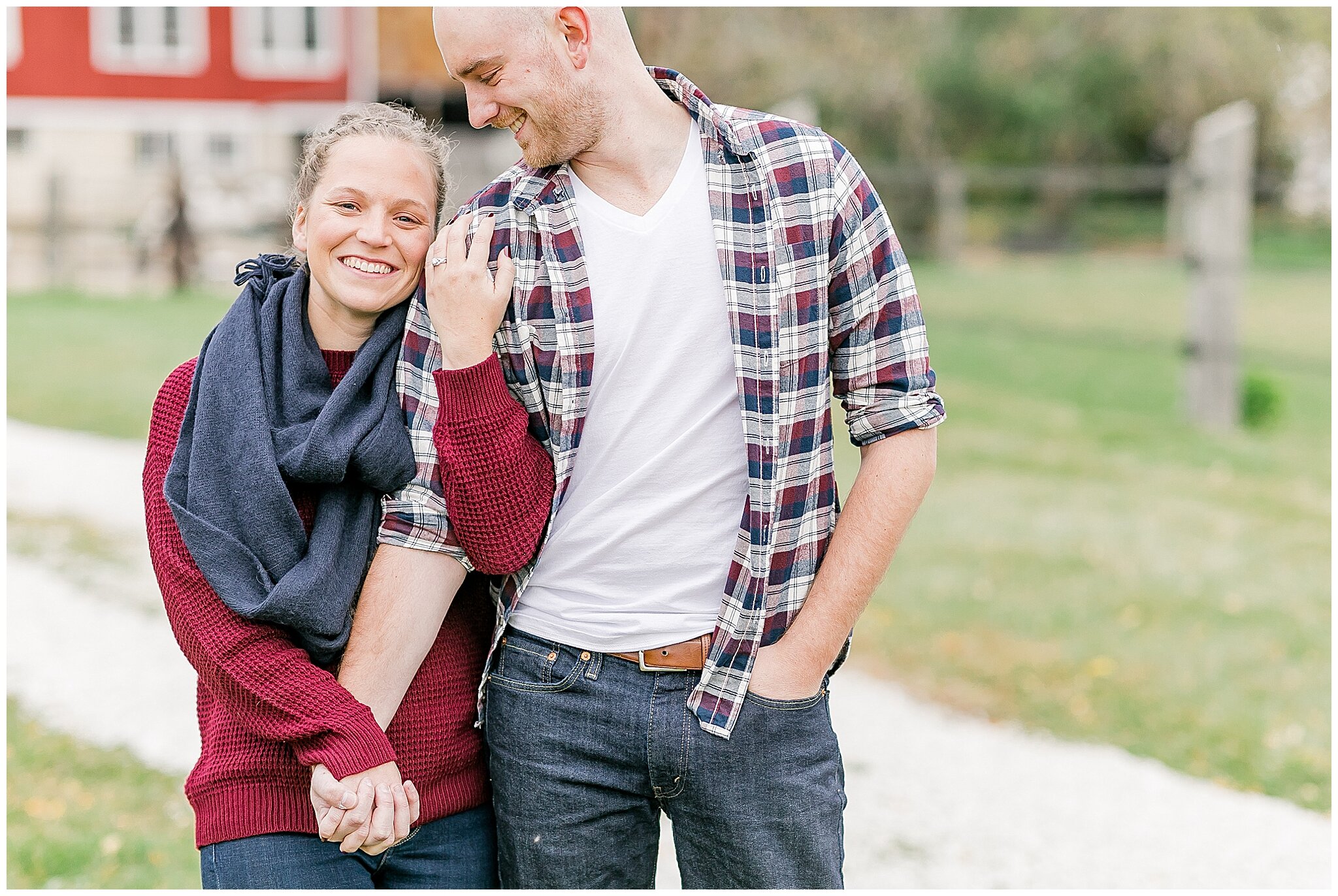 fall_engagement_pictures_madison_wisconsin_wedding_photographer_2346.jpg
