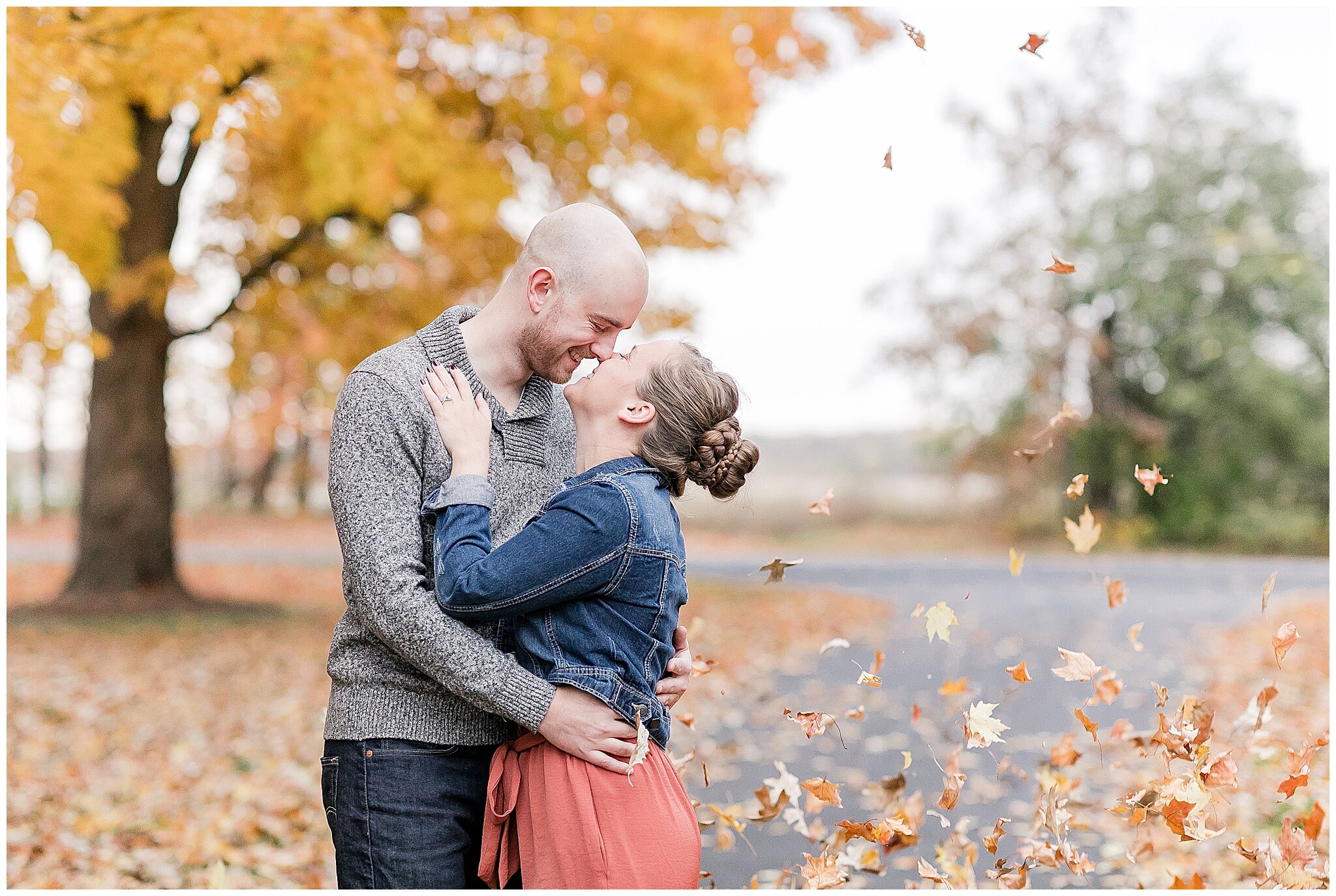 fall_engagement_pictures_madison_wisconsin_wedding_photographer_2372.jpg